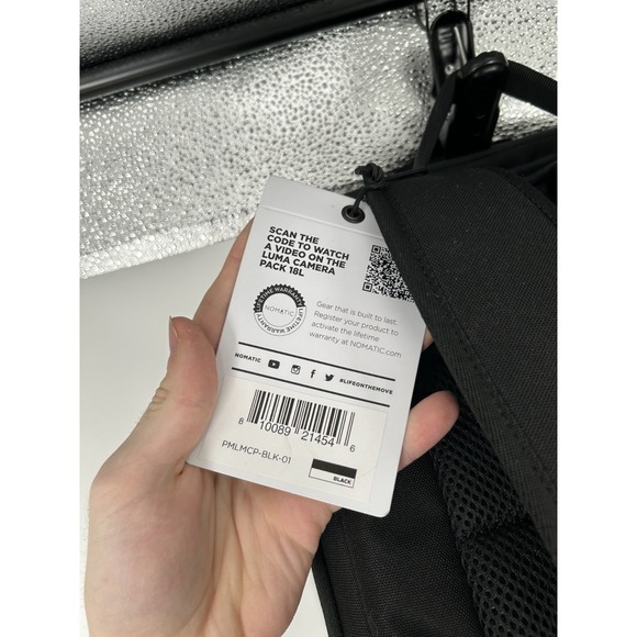 Nomatic Luma Camera Pack 18L Black Camera Backpack Adjustable Shoulder Straps